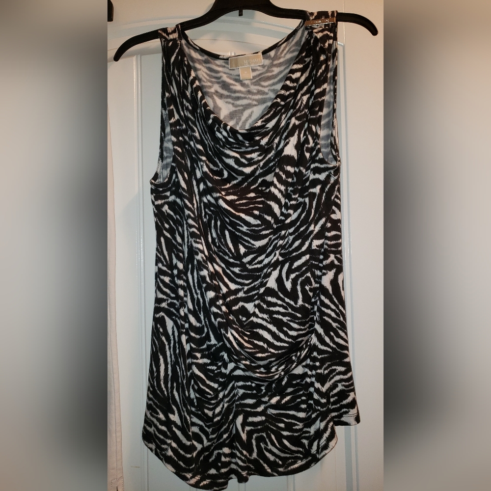 Michael kors top size Medium